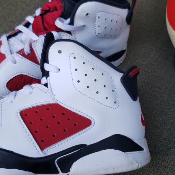 AIR JORDAN 6 RETRO CARMINE - Picture 10 of 17